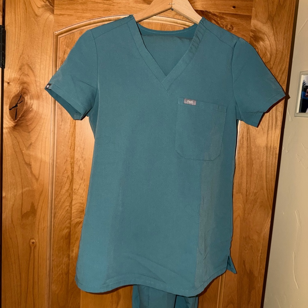 Figs Teal Scrub Set